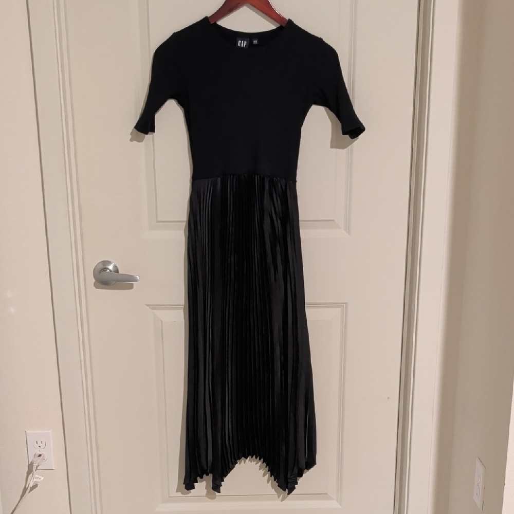 GAP Black Maxi Dress with Pleated Skirt